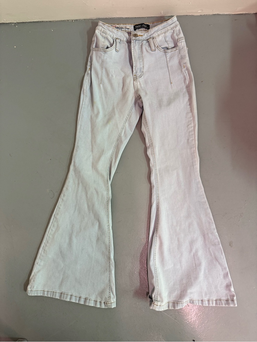 Light Wash bell bottom Jeans